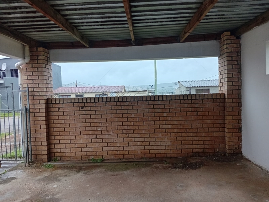 3 Bedroom Property for Sale in Kwa Nobuhle Eastern Cape